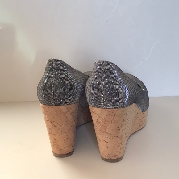 Stuart Weitzman platform peep toe - Picture 3 of 8